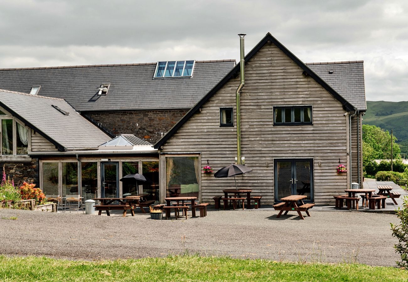 Cottage in Aberystwyth - The Barn at Tynrhyd Retreat