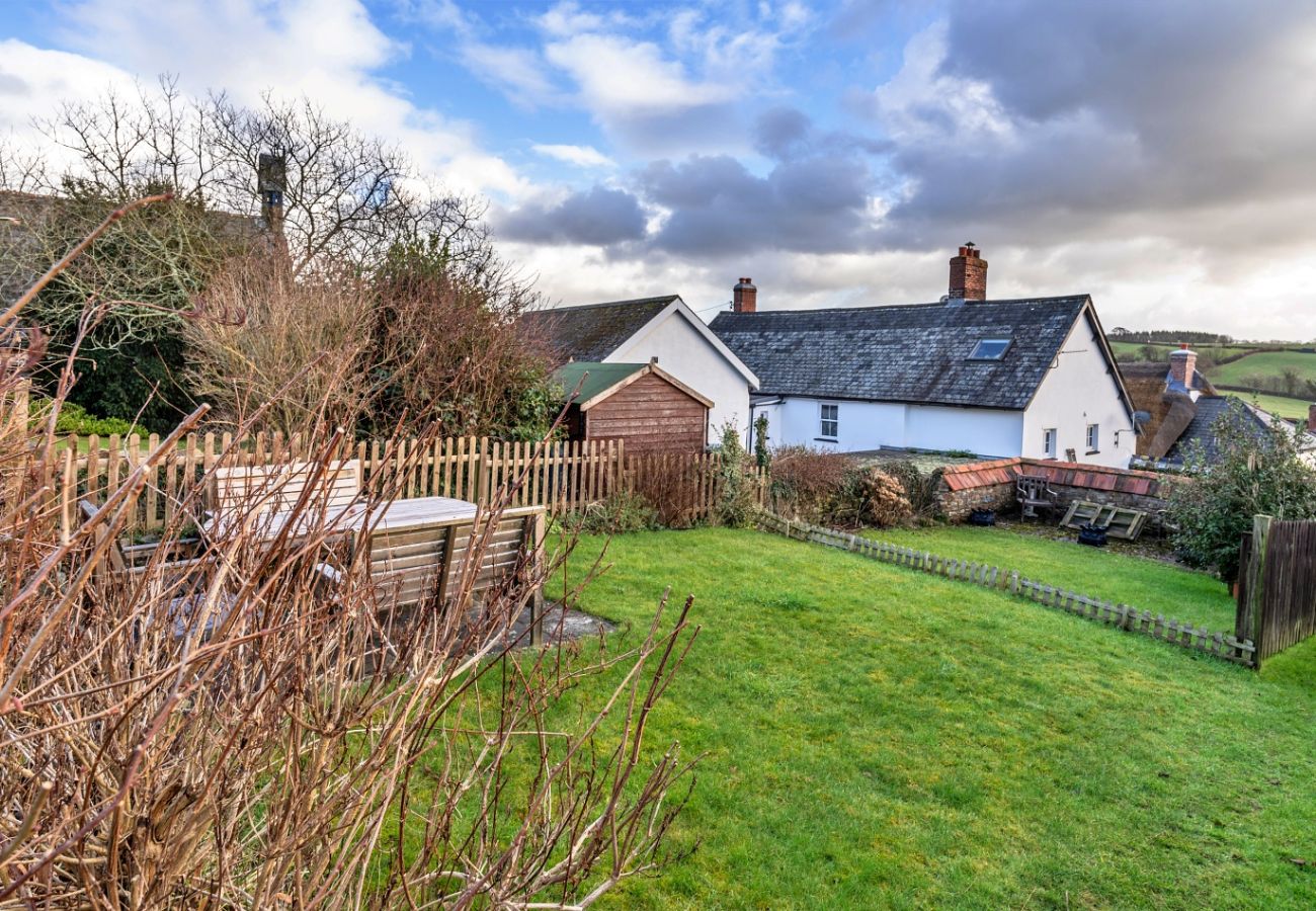 Cottage in Chittlehampton - Hope Thatch