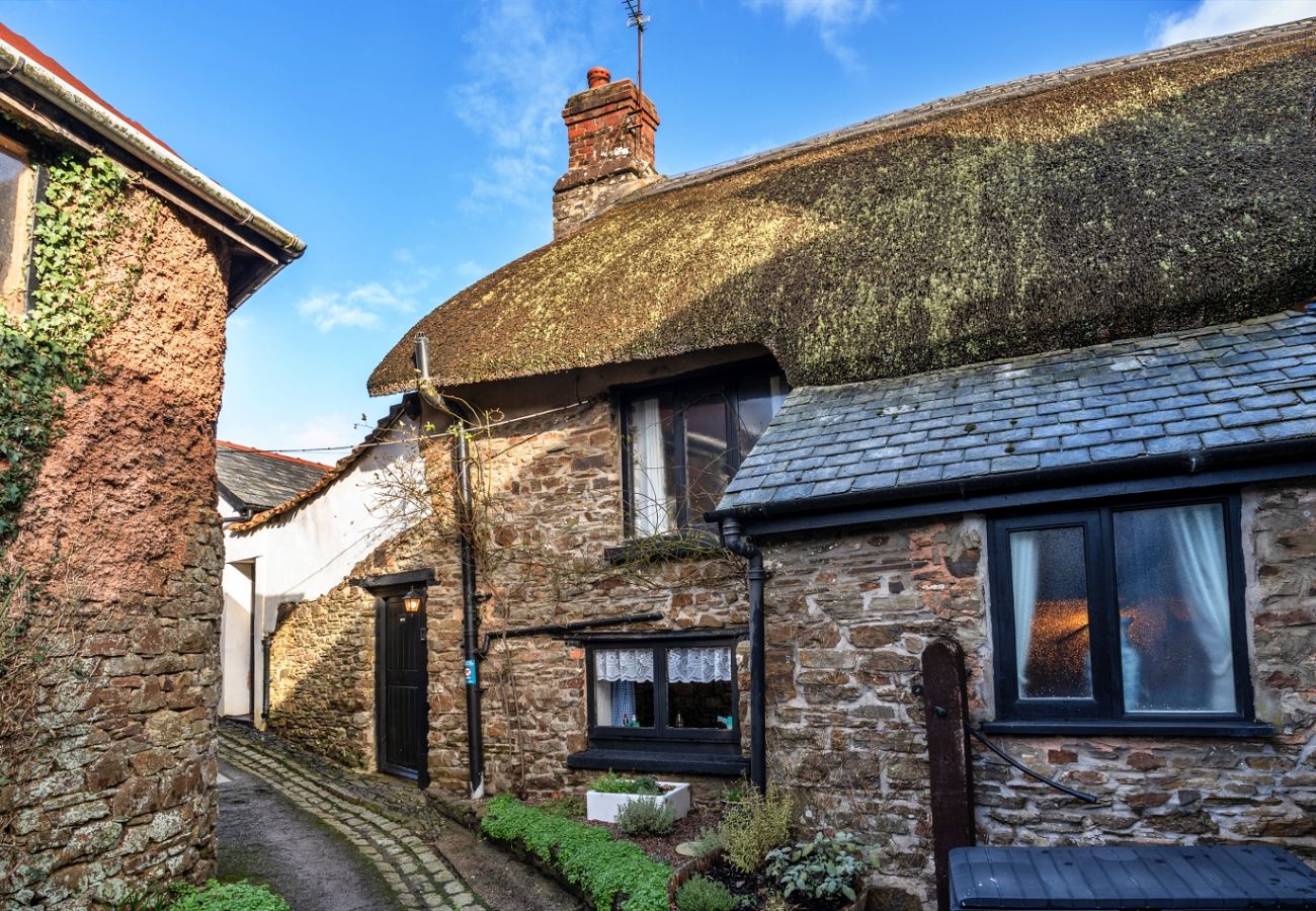 Cottage in Chittlehampton - Hope Thatch