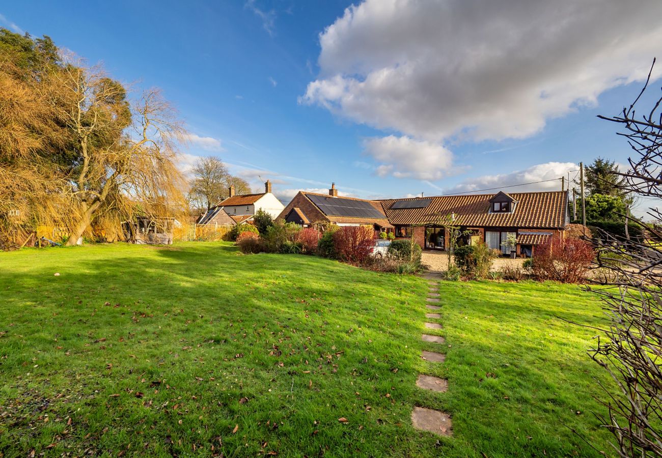 Cottage in Surlingham - Pottles Cottage